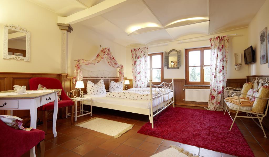 Sankt Annagut Hotel เบอร์ไวเลอร์ ภายนอก รูปภาพ